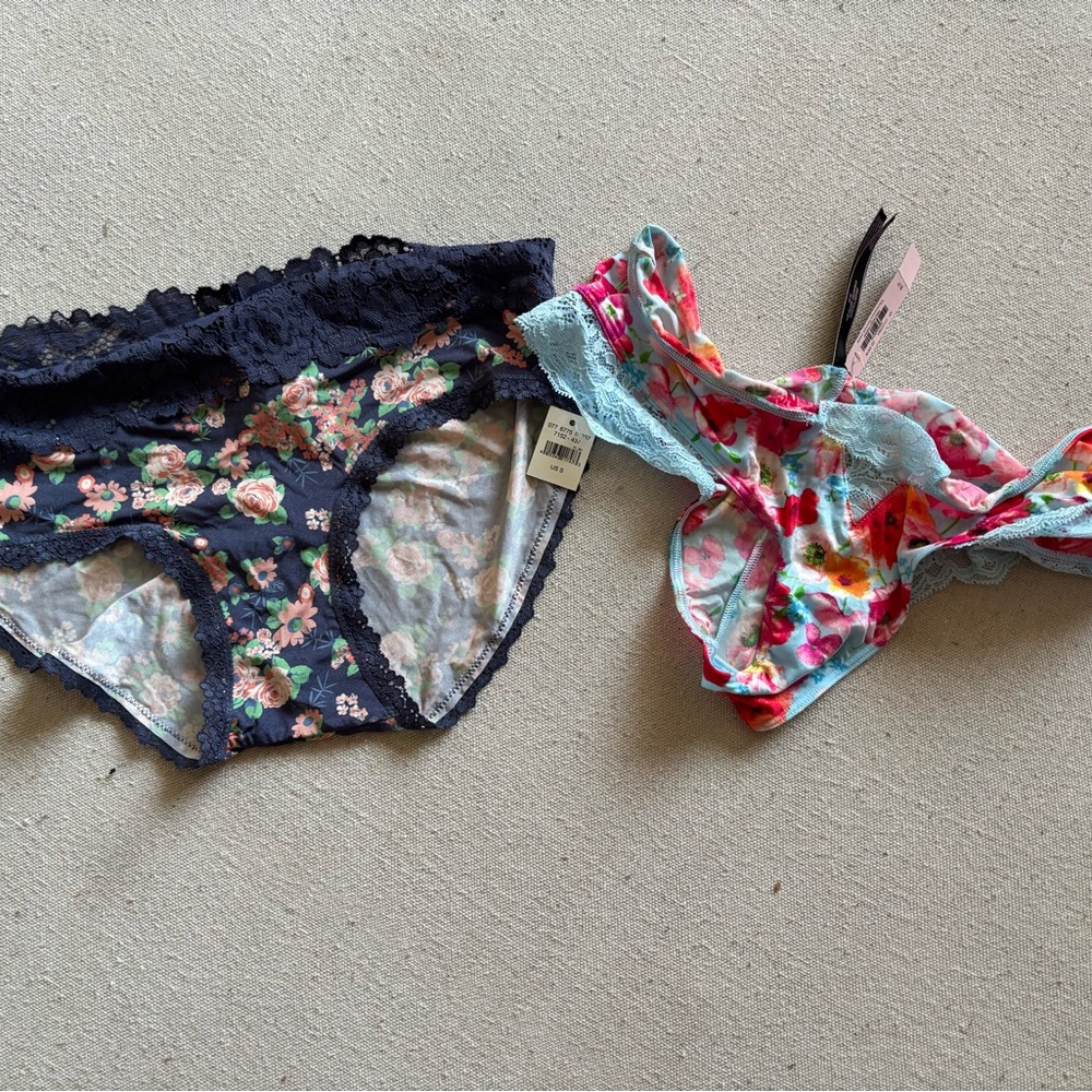 Victoria's Secret Happy Poppy Floral Lace & Aerie floral panties NWT